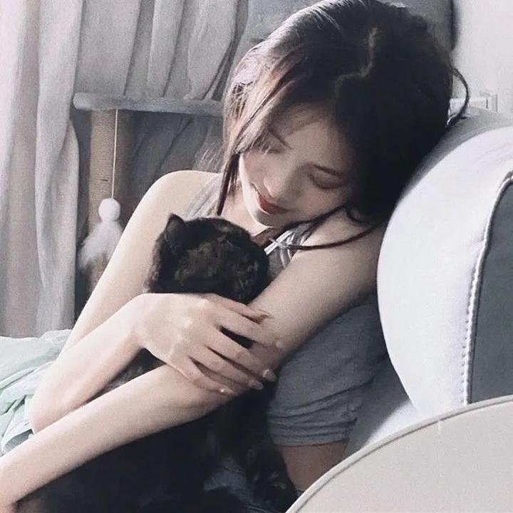 没事偷着乐